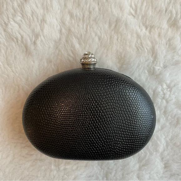 Small‎ black  evening purse - Picture 1 of 3
